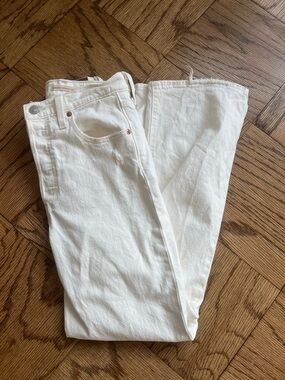 Levi’s Ribcage Jeans